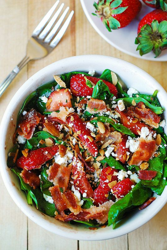Strawberry Spinach Salad with Bacon