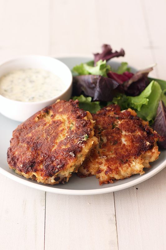 Crab Cakes with Lemon Herb Sauce